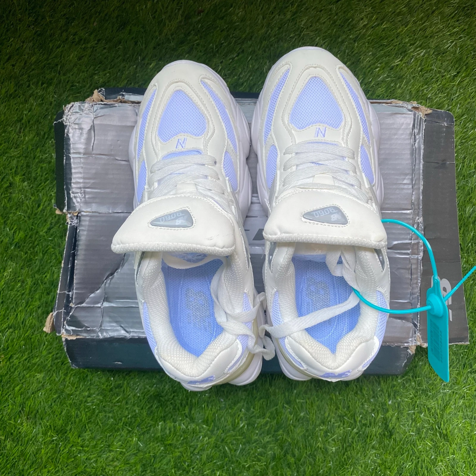 New Balance 9060 White | Size 39 | New | With Box – photo 3